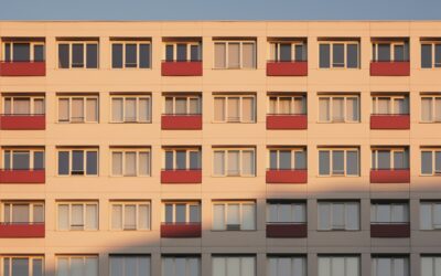 Rifacimento facciata condominiale: come funziona, costi ed errori da evitare