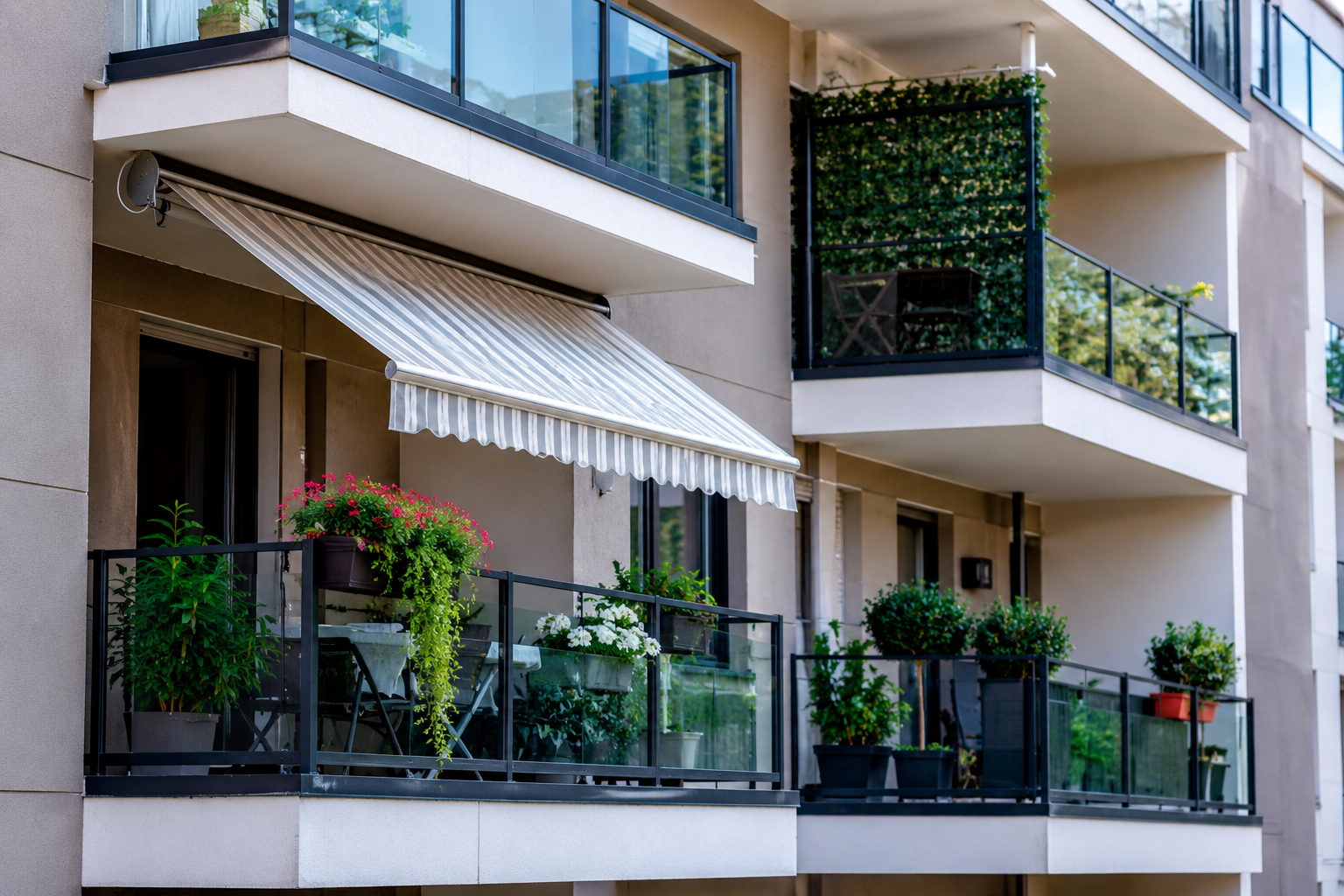 Balcone in condominio- cosa si può fare e cosa no Balcone in condominio: cosa si può fare e cosa no